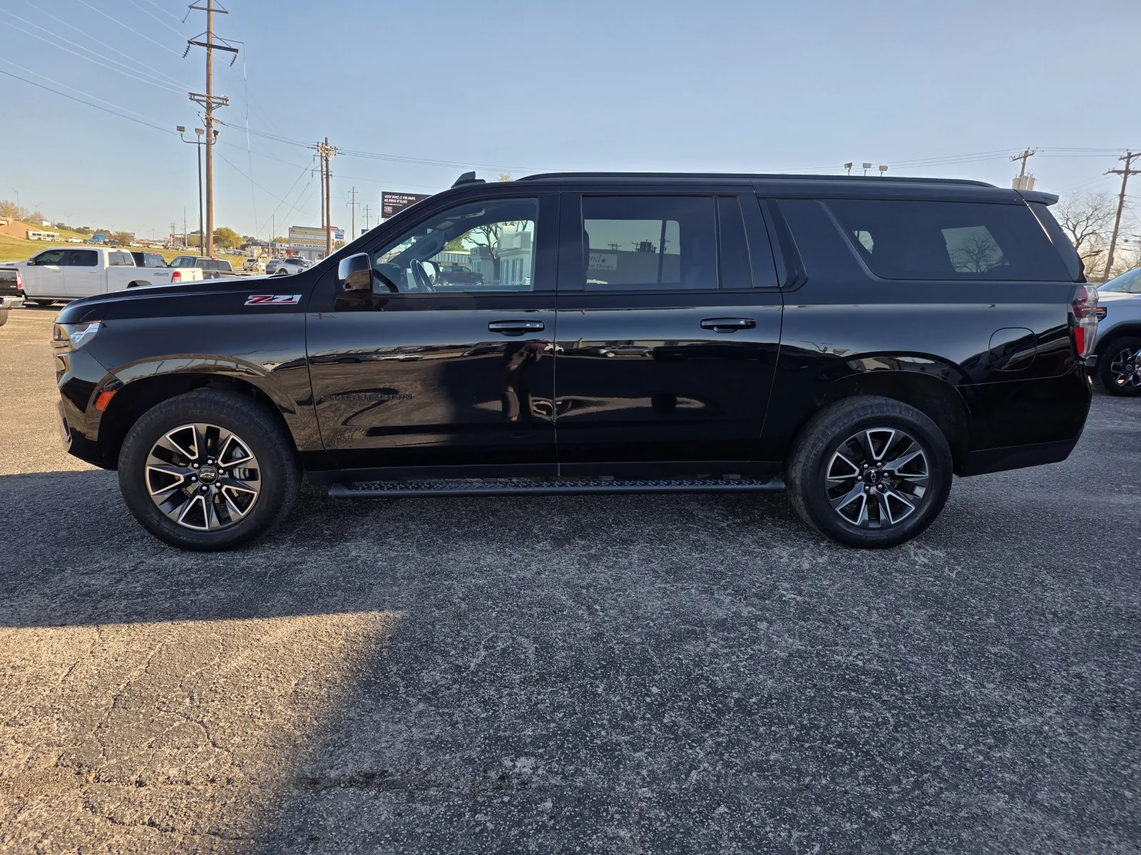 2021 Chevrolet Suburban Z71 - Photo 4