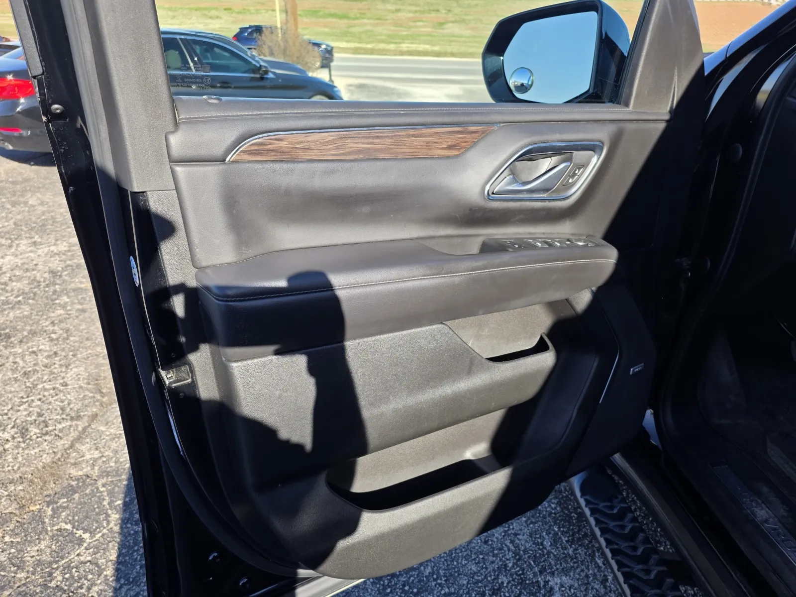 2021 Chevrolet Suburban Z71 - Photo 9