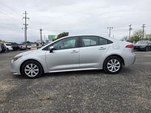 More photos of 2023 TOYOTA COROLLA LE at Williams Group Auto, TX