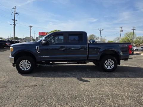 More photos of 2017 FORD F250 SUPER DUTY at Williams Group Auto, TX