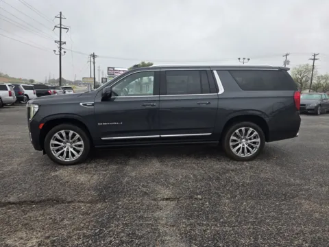 More photos of 2022 GMC YUKON XL DENALI at Williams Group Auto, TX