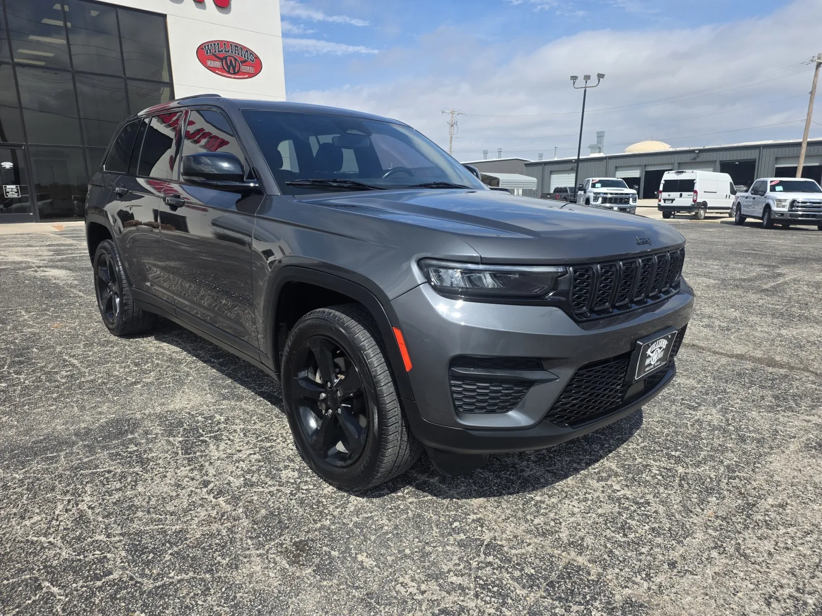 Gray 2022 JEEP GRAND CHEROKEE LAREDO for sale in Abilene, TX