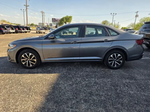 More photos of 2024 VOLKSWAGEN JETTA S at Williams Group Auto, TX