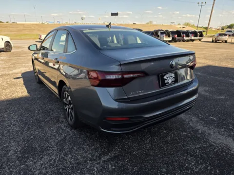 More photos of 2024 VOLKSWAGEN JETTA S at Williams Group Auto, TX