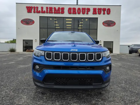 Photos of 2023 JEEP COMPASS LATITUDE LUX for sale in Abilene, TX at Williams Group Auto
