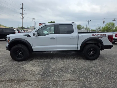 More photos of 2025 FORD F-150 RAPTOR at Williams Group Auto, TX
