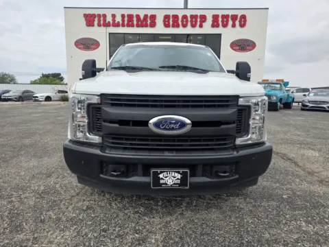 Photos of 2019 FORD F250 SUPER DUTY for sale in Abilene, TX at Williams Group Auto