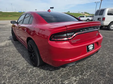 More photos of 2016 DODGE CHARGER SXT at Williams Group Auto, TX