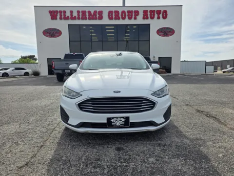 Photos of 2019 FORD FUSION SE for sale in Abilene, TX at Williams Group Auto