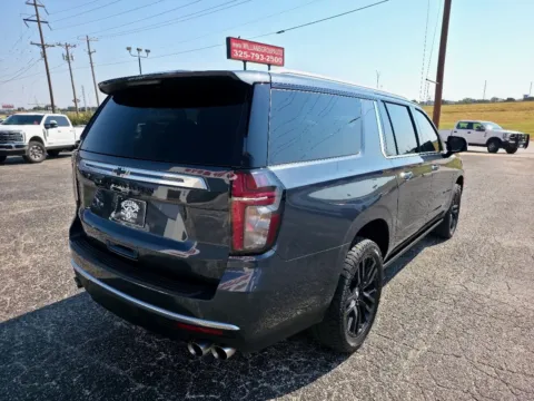More photos of 2021 CHEVROLET SUBURBAN 1500 HIGH COUNTRY at Williams Group Auto, TX