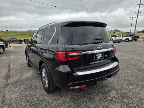 More photos of 2018 INFINITI QX80 BASE at Williams Group Auto, TX