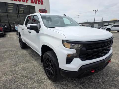 White 2023 CHEVROLET SILVERADO 1500 TRAIL BOSS CUSTOM for sale in Abilene, TX