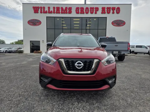 Photos of 2018 NISSAN KICKS for sale in Abilene, TX at Williams Group Auto