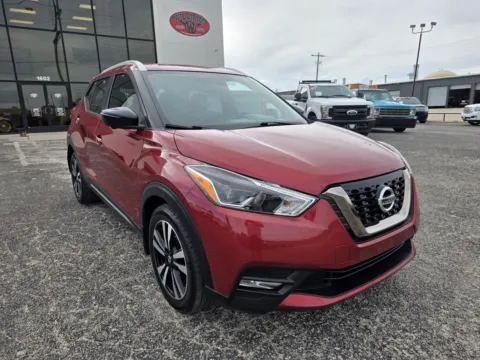 Red 2018 NISSAN KICKS for sale in Abilene, TX