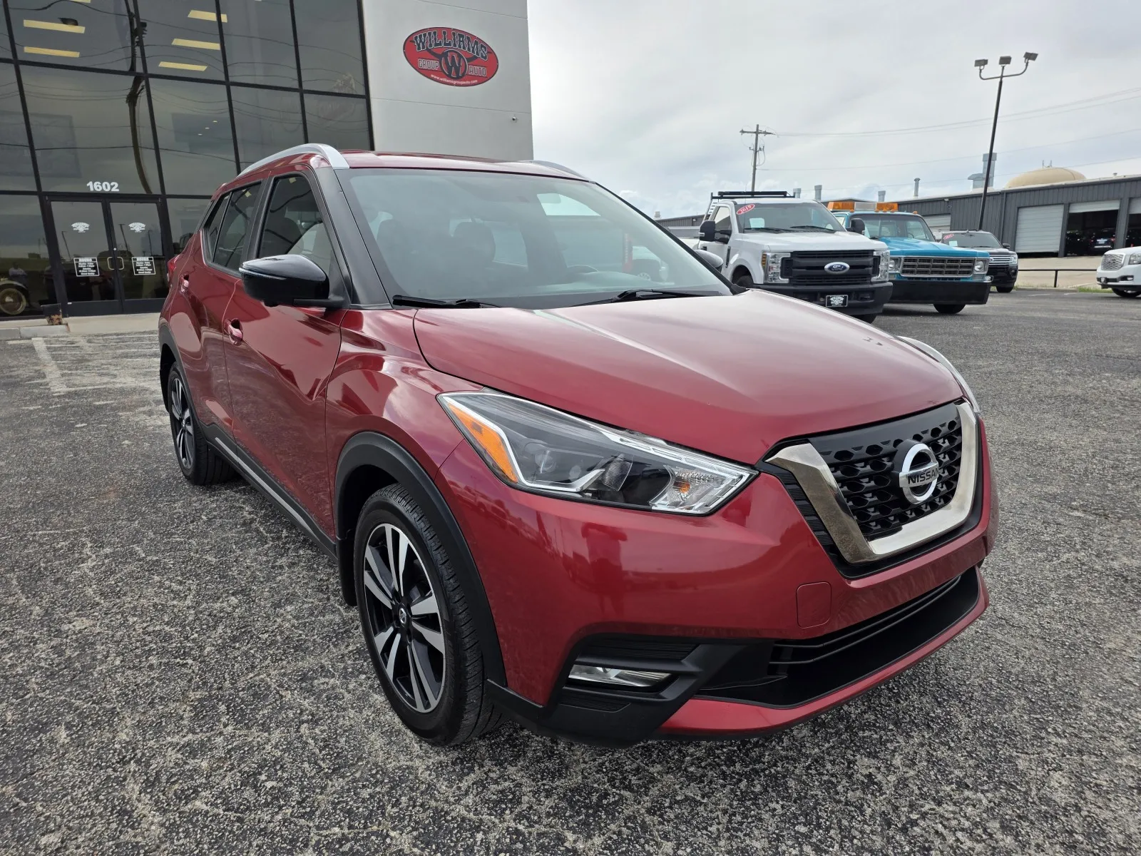 Red 2018 NISSAN KICKS for sale in Abilene, TX