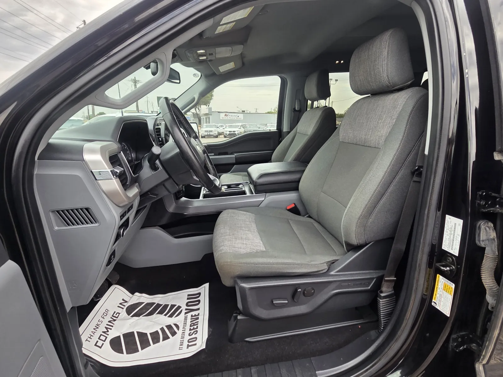 Ford F-150 photo 11