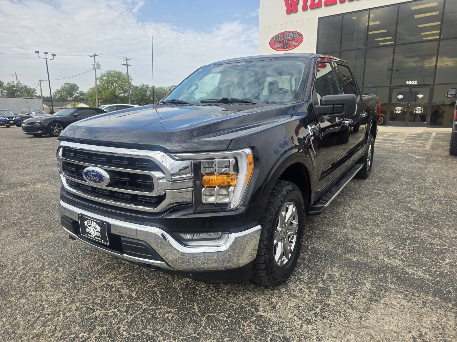 Ford F-150 photo 3