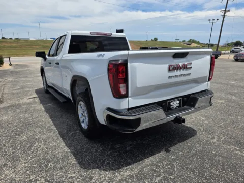 More photos of 2022 GMC SIERRA LIMITED 1500 at Williams Group Auto, TX