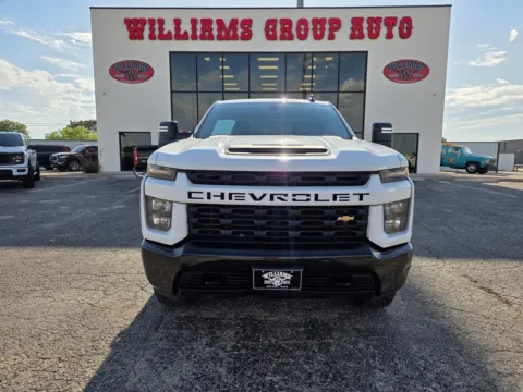 Photos of 2022 CHEVROLET SILVERADO 2500 CUSTOM for sale in Abilene, TX at Williams Group Auto