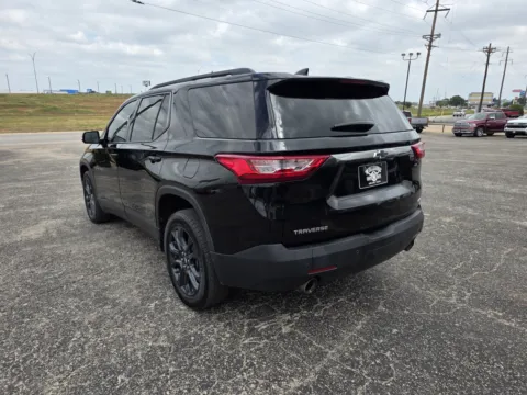 More photos of 2020 CHEVROLET TRAVERSE RS at Williams Group Auto, TX