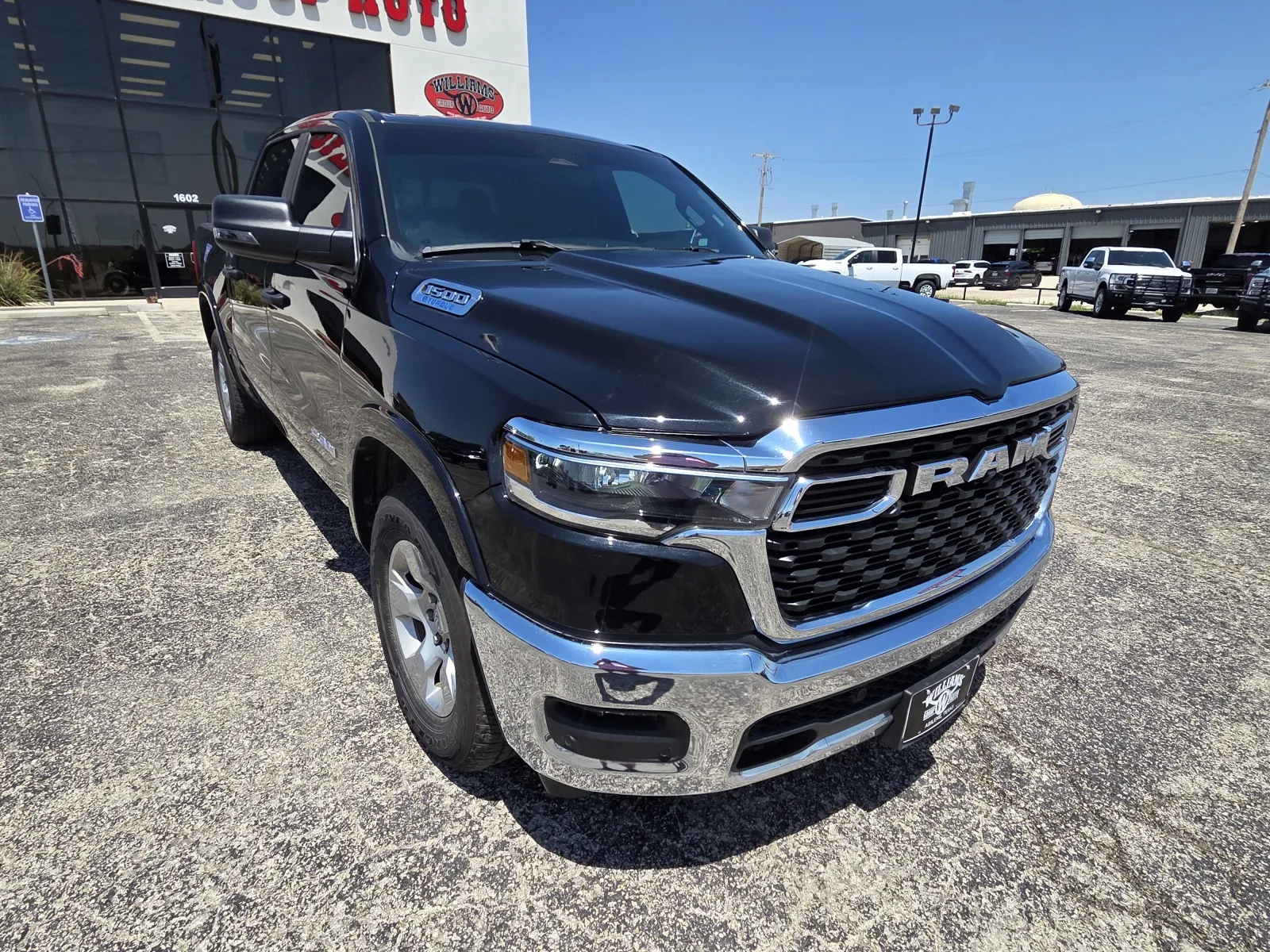 2025 RAM 1500 Big Horn/Lone Star Crew Cab 5'7's photo