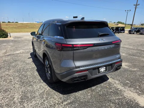 More photos of 2023 INFINITI QX60 LUXE at Williams Group Auto, TX
