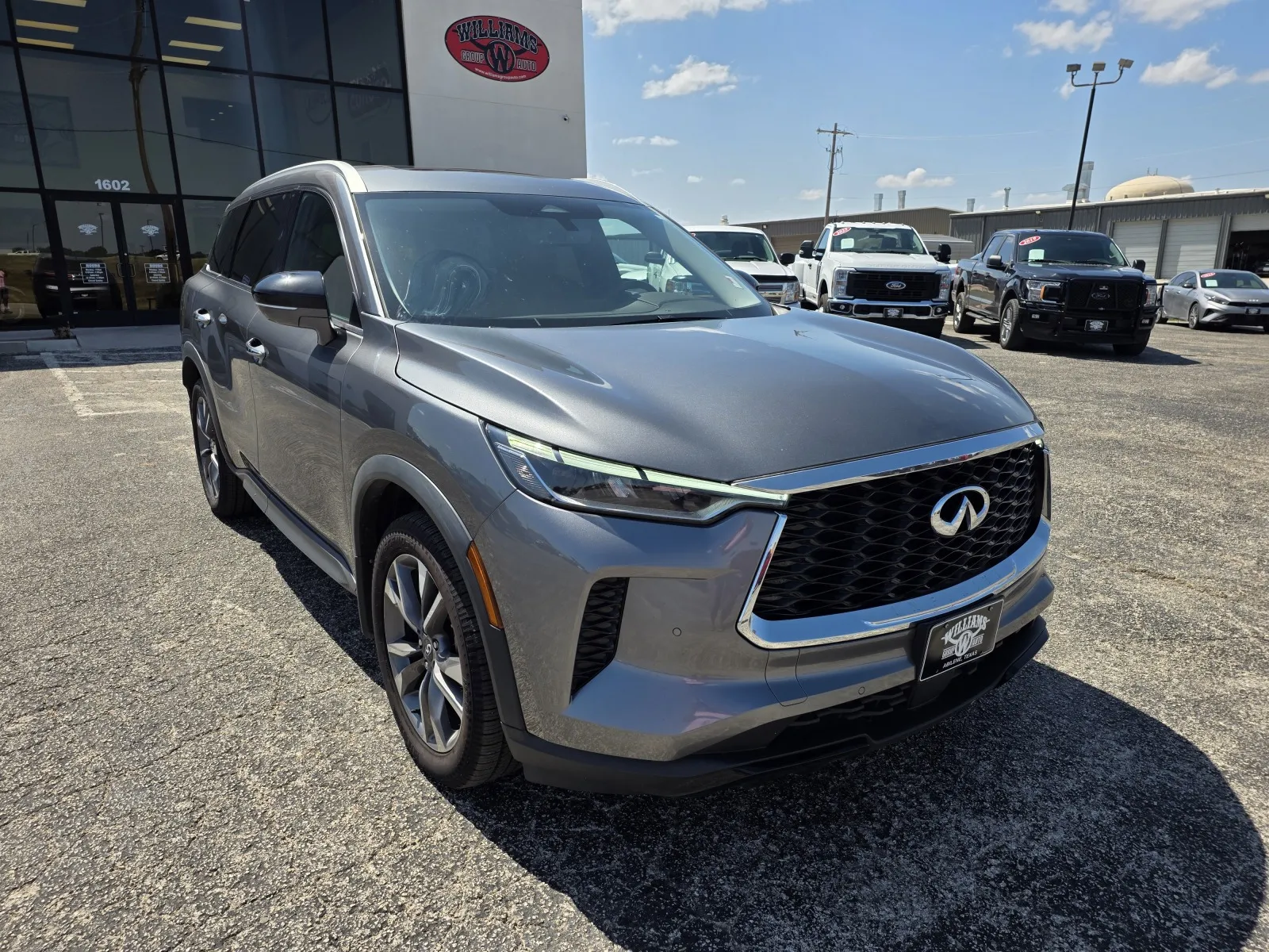 Gray 2023 INFINITI QX60 LUXE for sale in Abilene, TX