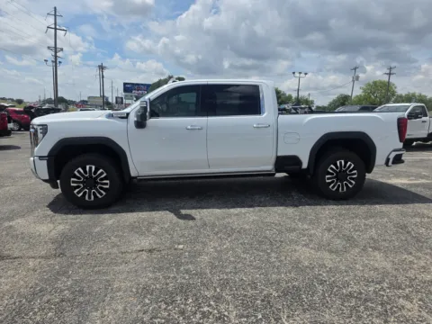 More photos of 2024 GMC SIERRA 2500 DENALI at Williams Group Auto, TX