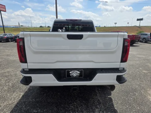More photos of 2024 GMC SIERRA 2500 DENALI at Williams Group Auto, TX
