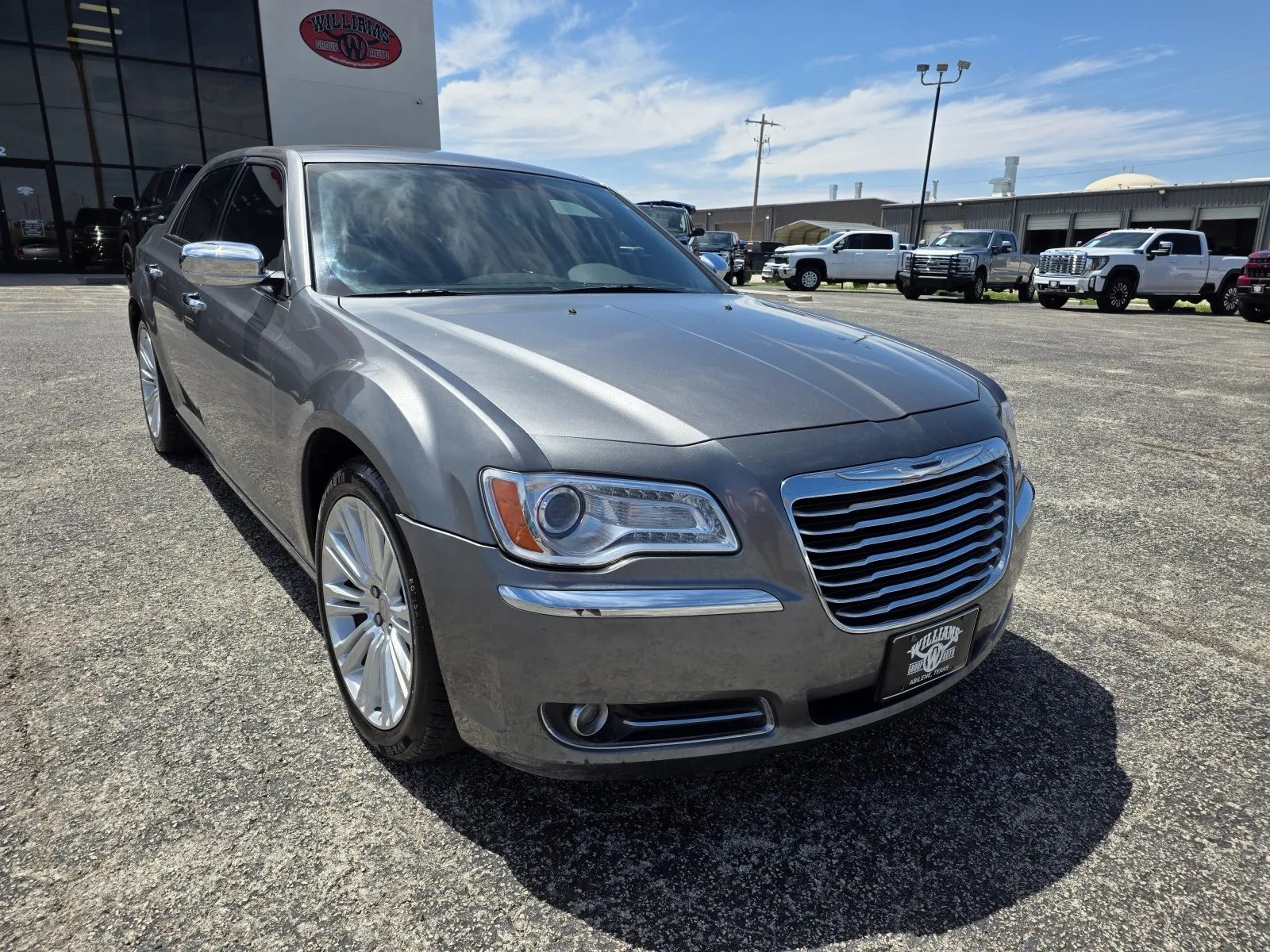 2011 Chrysler 300's photo