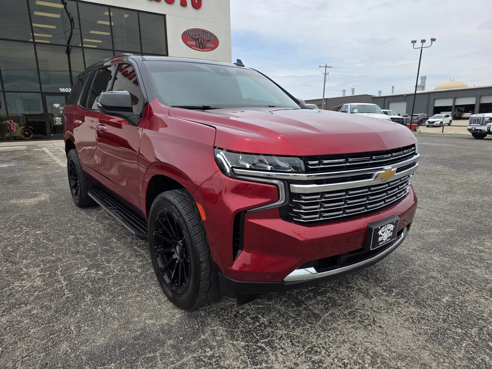 2023 Chevrolet Tahoe 4WD Premier's photo