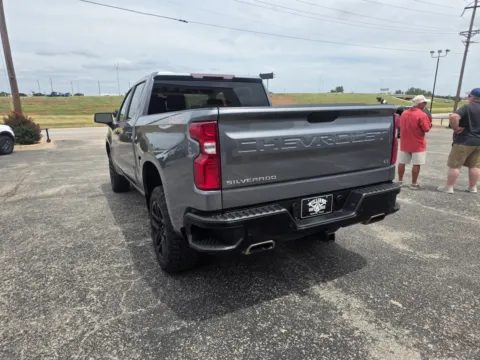 More photos of 2022 CHEVROLET SILVERADO LTD 1 LT TRAIL BOSS at Williams Group Auto, TX