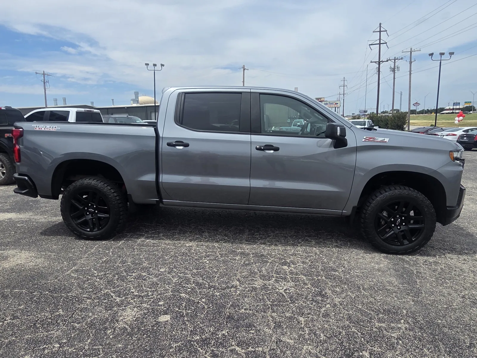 Chevrolet Silverado LTD photo 8