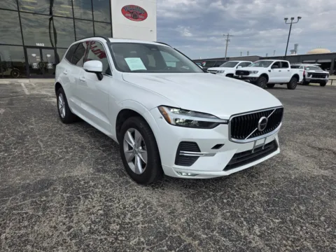 White 2022 VOLVO XC60 B5 MOMENTUM for sale in Abilene, TX