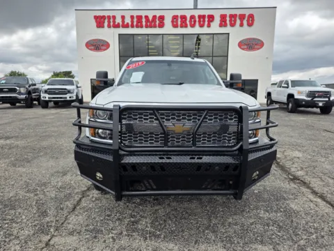 Photos of 2019 CHEVROLET SILVERADO 2500 HEAVY DUTY LT for sale in Abilene, TX at Williams Group Auto