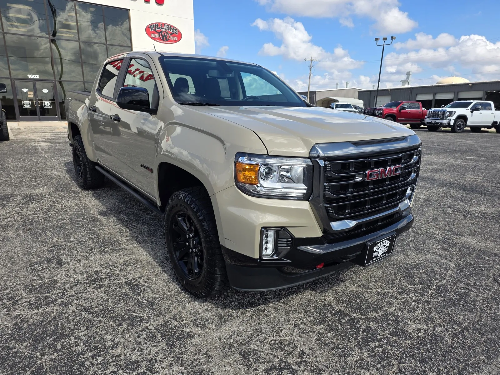 Orange 2022 GMC CANYON AT4 for sale in Abilene, TX