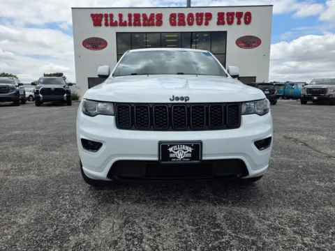 Photos of 2021 JEEP GRAND CHEROKEE LAREDO for sale in Abilene, TX at Williams Group Auto