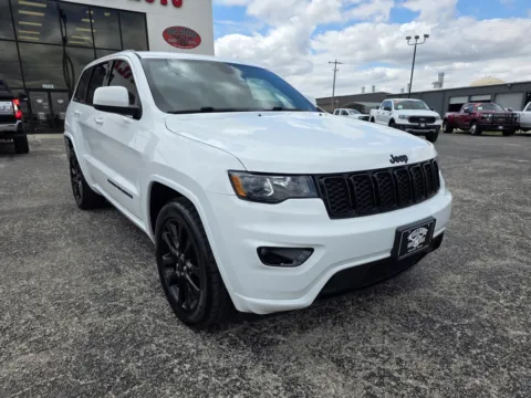 White 2021 JEEP GRAND CHEROKEE LAREDO for sale in Abilene, TX