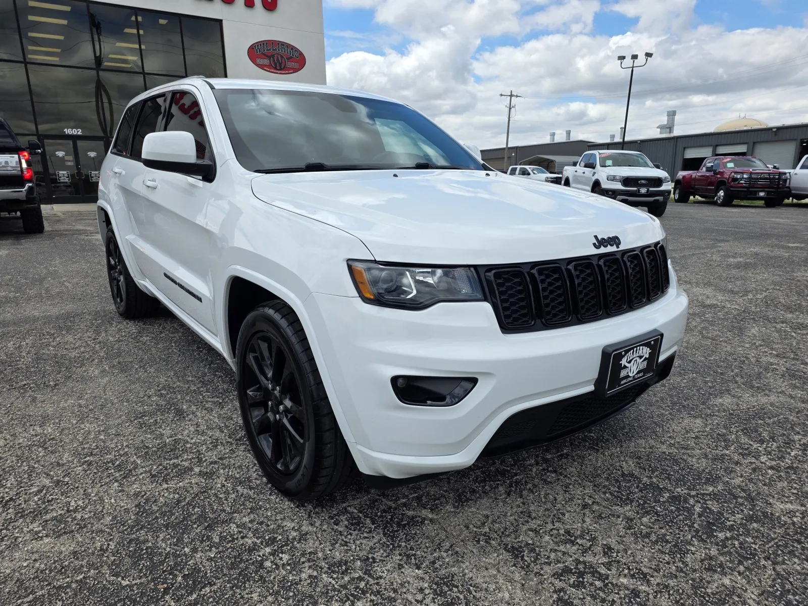 White 2021 JEEP GRAND CHEROKEE LAREDO for sale in Abilene, TX