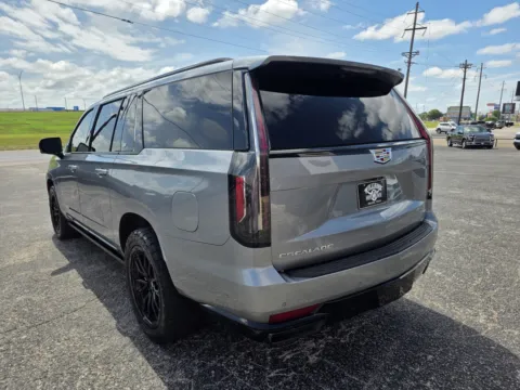 More photos of 2023 CADILLAC ESCALADE ESV SPORT PLATINUM at Williams Group Auto, TX