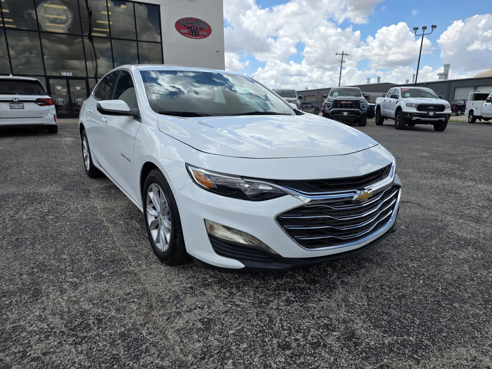 White 2021 CHEVROLET MALIBU LT for sale in Abilene, TX