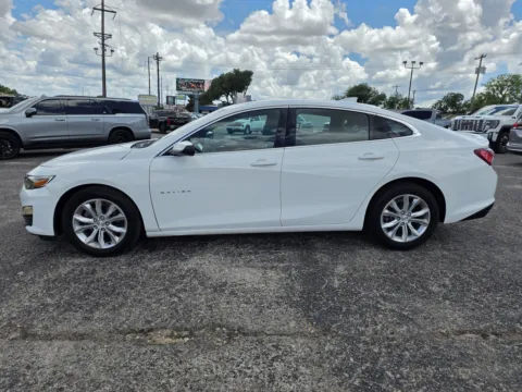 More photos of 2021 CHEVROLET MALIBU LT at Williams Group Auto, TX