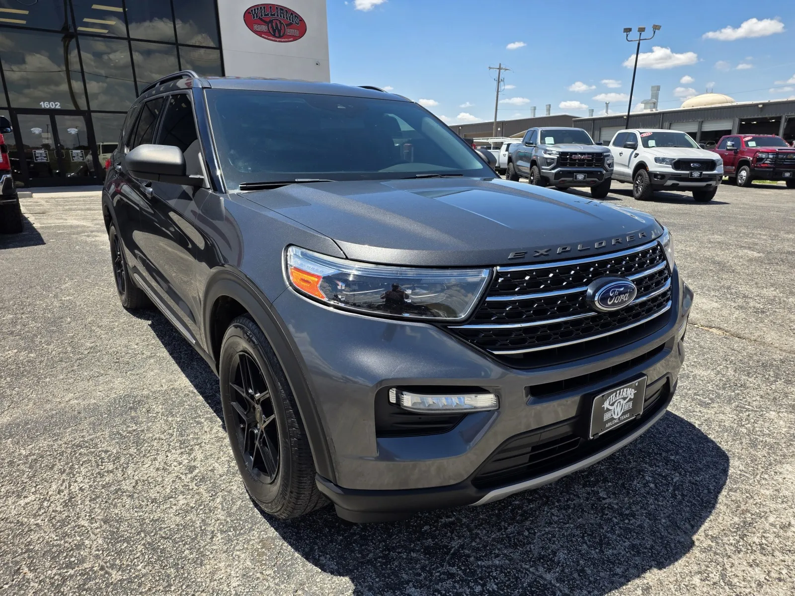 Gray 2020 FORD EXPLORER XLT for sale in Abilene, TX