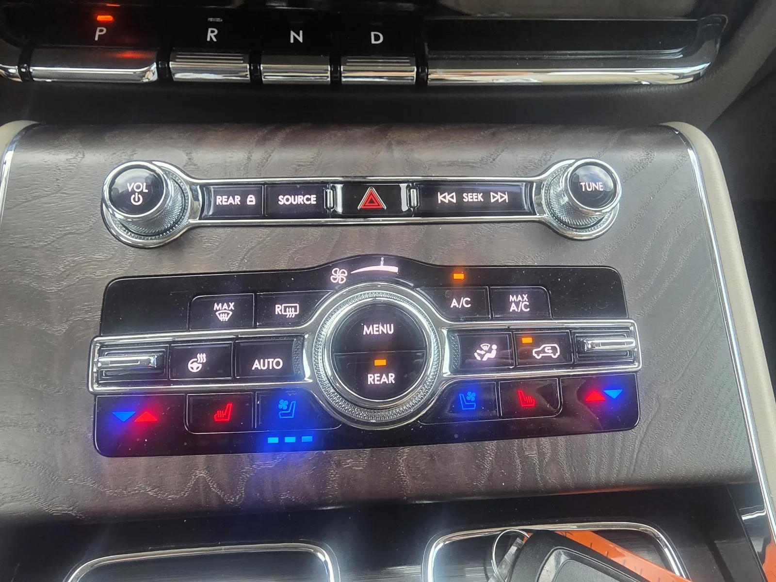 Lincoln Aviator photo 23