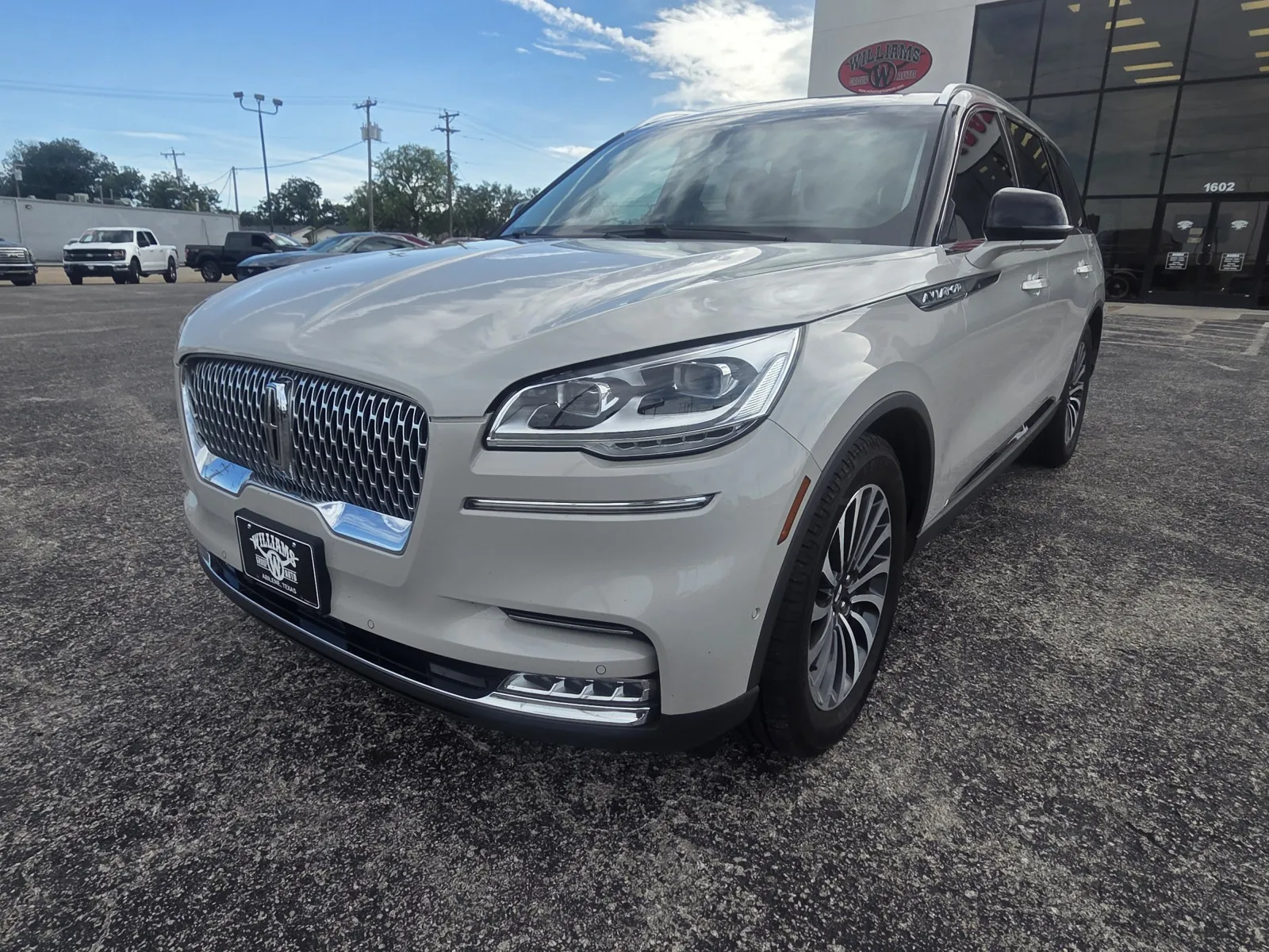 Lincoln Aviator photo 3