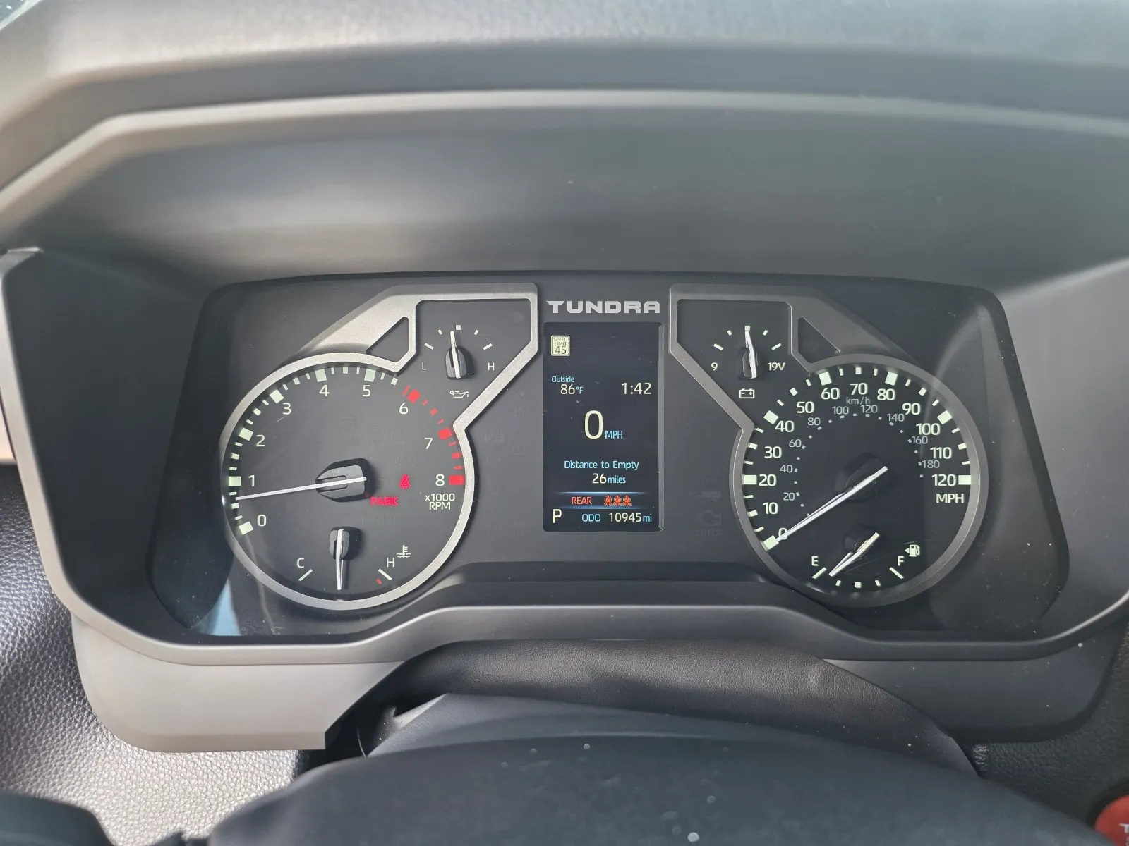 Toyota Tundra photo 18