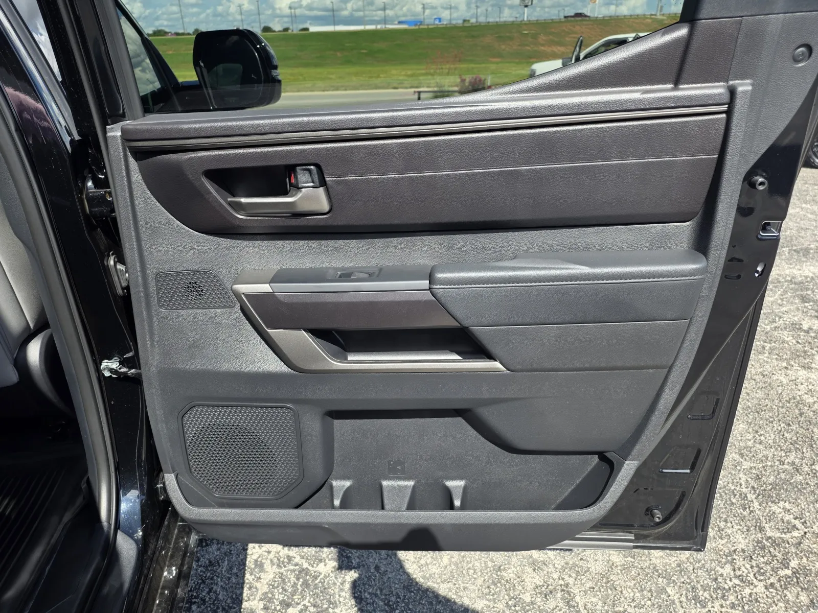 Toyota Tundra photo 14