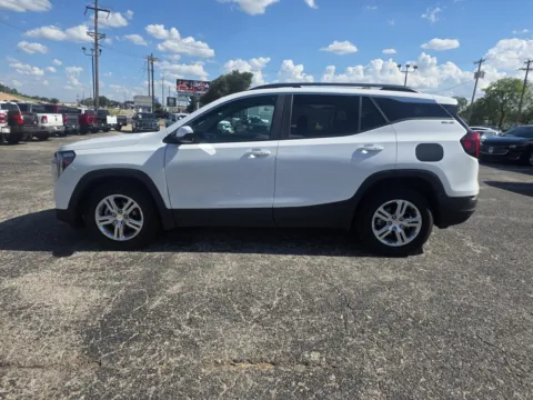More photos of 2024 GMC TERRAIN SLE at Williams Group Auto, TX