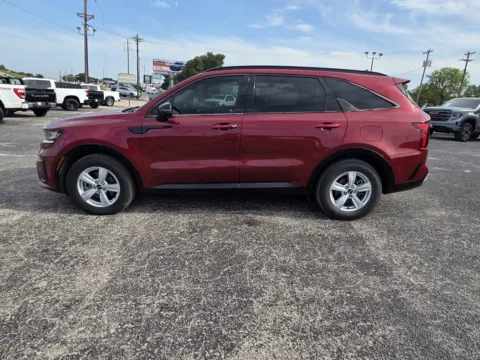 More photos of 2022 KIA SORENTO EX at Williams Group Auto, TX