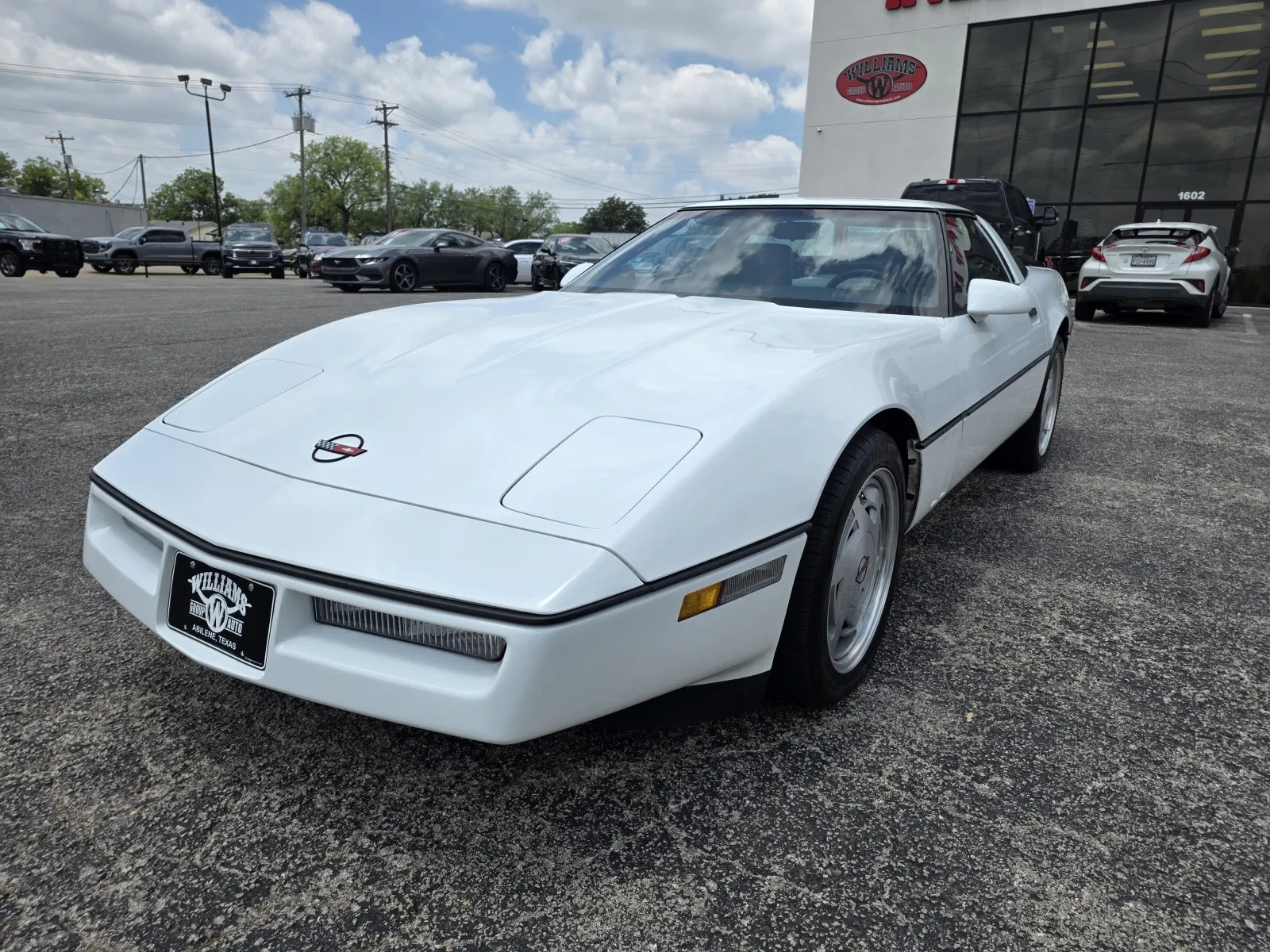 Chevrolet Corvette photo 3
